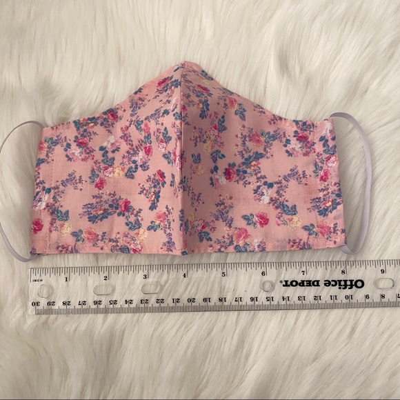 SOLD LoveShackFancy x Target Camille Face Mask - Picture 4 of 8